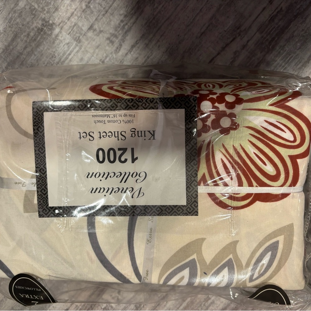 Arden Collection King Sheet Set with Floral Design